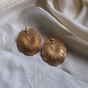 Gold Scallop Shell Earrings
